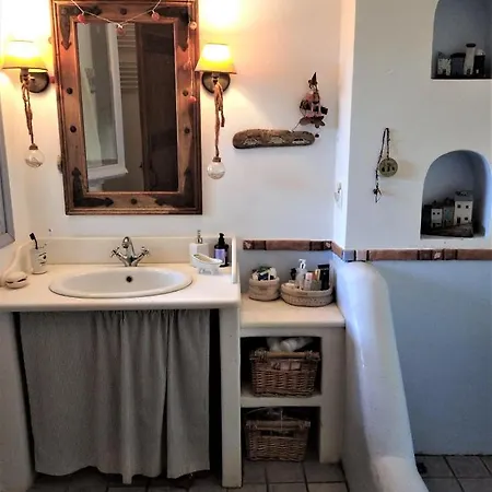 C & C _ Cycladic House With Endless Sea View *