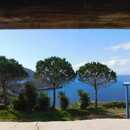 Feriehus C & C _ Cycladic House With Endless Sea View