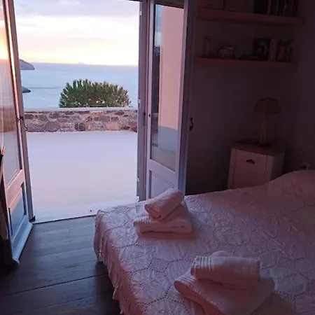 度假居 C & C _ Cycladic House With Endless Sea View 埃尔莫波利斯