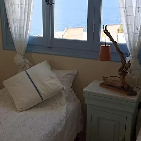 C & C _ Cycladic House With Endless Sea View