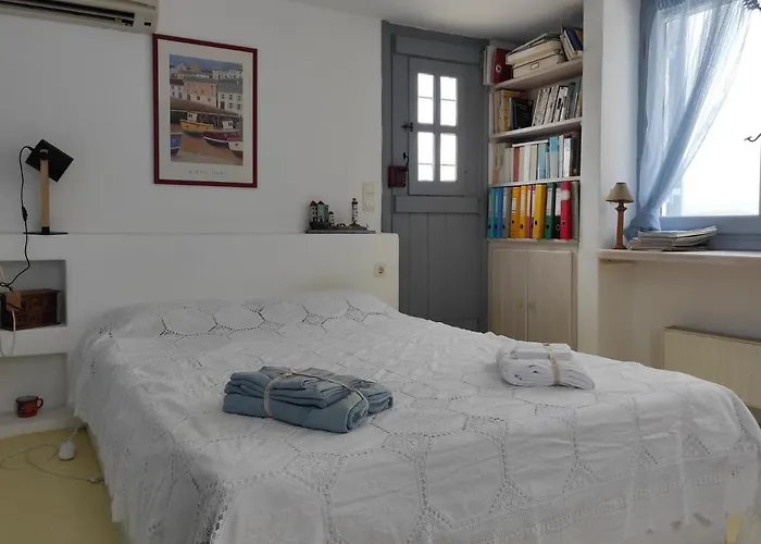 Semesterbostad C & C _ Cycladic House With Endless Sea View