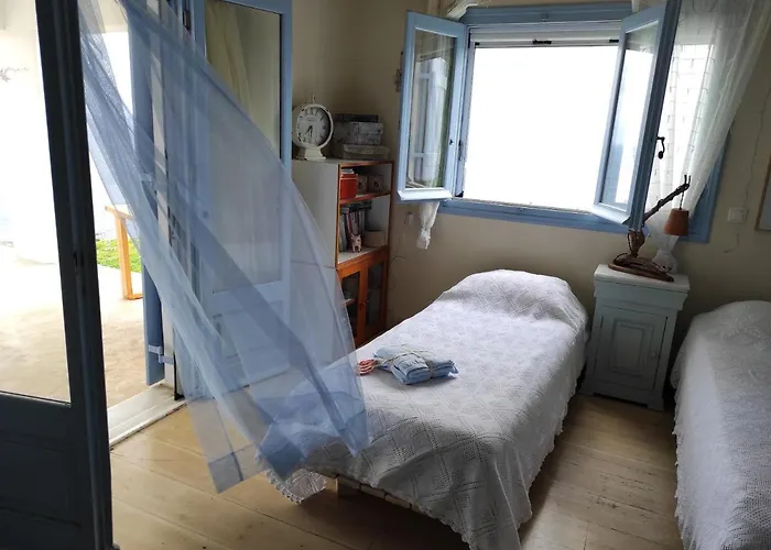 C & C _ Cycladic House With Endless Sea View *