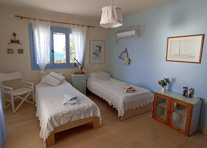 C & C _ Cycladic House With Endless Sea View Semesterbostad Ermoupoli