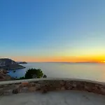Сasa de vacaciones C & C _ Cycladic House With Endless Sea View *
