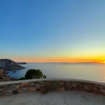 度假居 C & C _ Cycladic House With Endless Sea View *