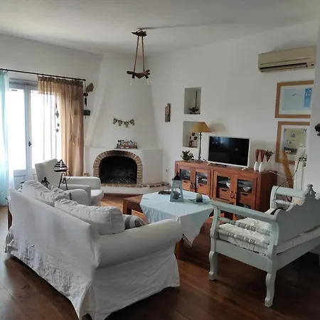 C & C _ Cycladic House With Endless Sea View Holiday home Ermoupoli