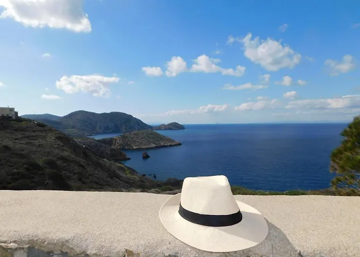 C & C _ Cycladic House With Endless Sea View Holiday home *