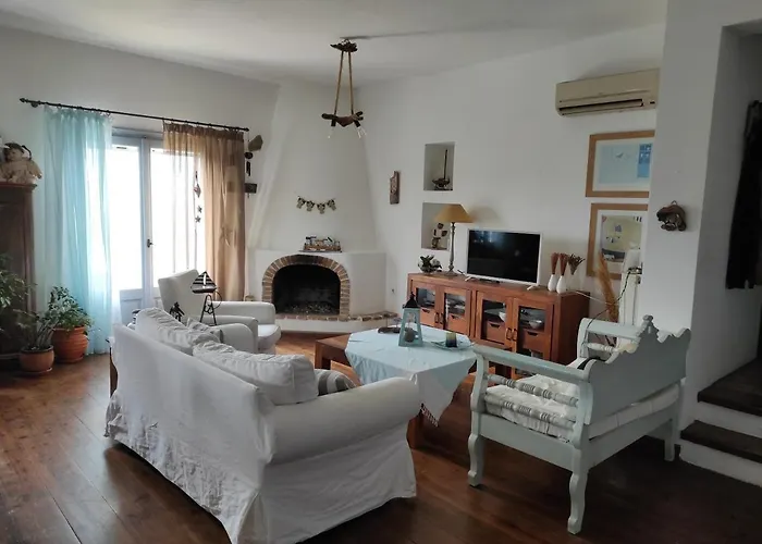 C & C _ Cycladic House With Endless Sea View Сasa de vacaciones Ermoupoli